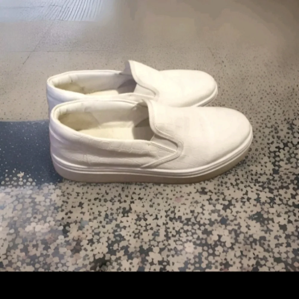 Topshop White Slip on loafers women's 9